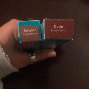 THRIVE CAUSEMETICS lipliner/matte liquid lip set.